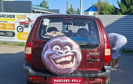 Chevrolet Niva I рестайлинг, 2003 год, 240 000 рублей, 8 фотография