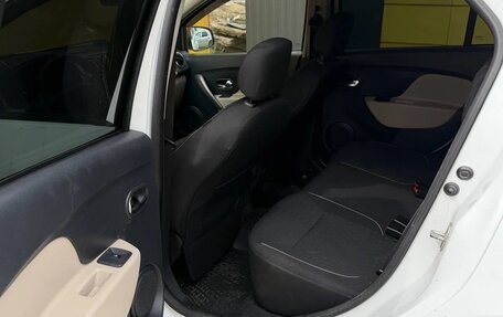 Renault Logan II, 2015 год, 680 000 рублей, 16 фотография