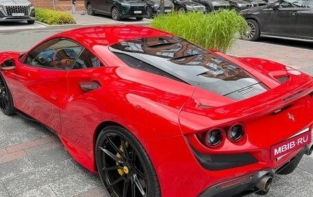 Ferrari F8, 2021 год, 30 000 000 рублей, 5 фотография