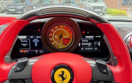 Ferrari F8, 2021 год, 30 000 000 рублей, 17 фотография