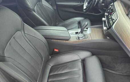 BMW 5 серия, 2019 год, 3 950 000 рублей, 26 фотография