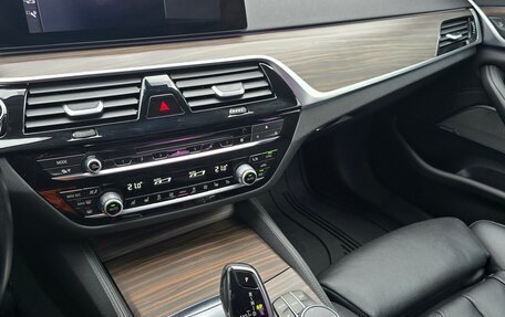 BMW 5 серия, 2019 год, 3 950 000 рублей, 18 фотография