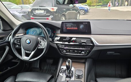 BMW 5 серия, 2019 год, 3 950 000 рублей, 23 фотография