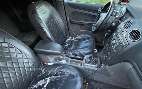 Ford Focus II рестайлинг, 2005 год, 100 000 рублей, 10 фотография