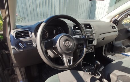 Volkswagen Polo VI (EU Market), 2010 год, 850 000 рублей, 6 фотография