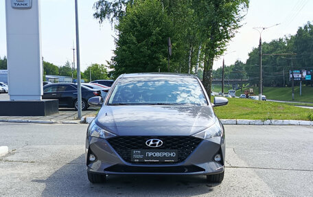 Hyundai Solaris II рестайлинг, 2021 год, 1 700 000 рублей, 2 фотография