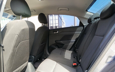 Hyundai Solaris II рестайлинг, 2021 год, 1 700 000 рублей, 12 фотография