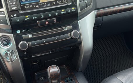Toyota Land Cruiser 200, 2014 год, 3 499 999 рублей, 7 фотография