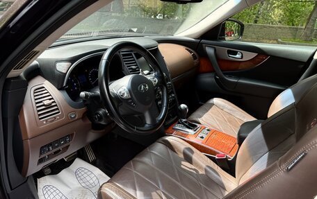 Infiniti FX II, 2013 год, 2 200 000 рублей, 2 фотография
