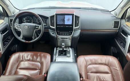 Toyota Land Cruiser 200, 2016 год, 4 699 000 рублей, 7 фотография