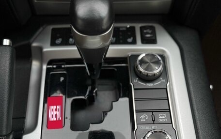 Toyota Land Cruiser 200, 2016 год, 4 699 000 рублей, 34 фотография