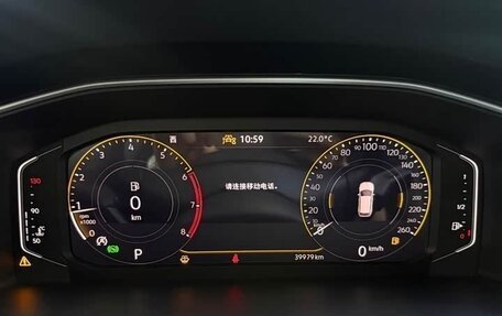 Volkswagen Tiguan II, 2023 год, 2 400 000 рублей, 19 фотография