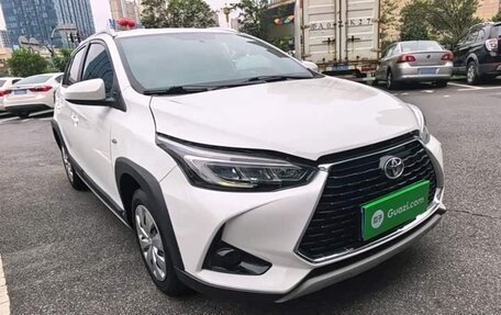 Toyota Yaris, 2022 год, 1 053 000 рублей, 4 фотография
