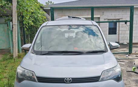 Toyota Spade, 2013 год, 1 600 000 рублей, 1 фотография