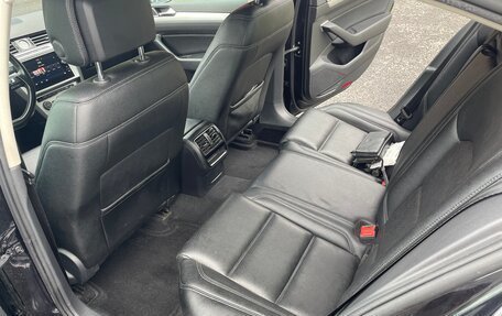 Volkswagen Passat B8 рестайлинг, 2019 год, 1 999 000 рублей, 5 фотография
