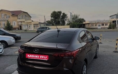 Hyundai Solaris II рестайлинг, 2022 год, 1 700 000 рублей, 3 фотография