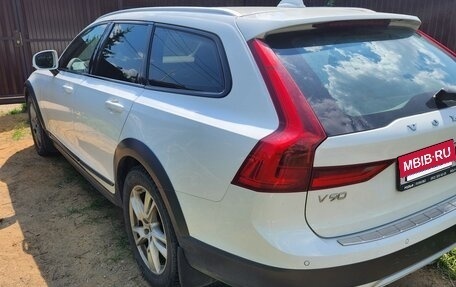 Volvo V90 Cross Country I рестайлинг, 2018 год, 2 900 000 рублей, 6 фотография