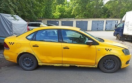 Volkswagen Polo VI (EU Market), 2013 год, 300 000 рублей, 3 фотография