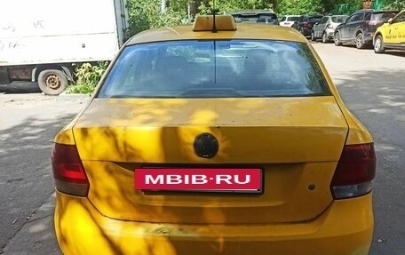 Volkswagen Polo VI (EU Market), 2013 год, 300 000 рублей, 2 фотография