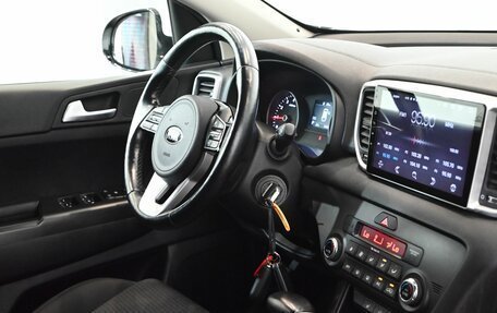 KIA Sportage IV рестайлинг, 2019 год, 2 600 000 рублей, 13 фотография