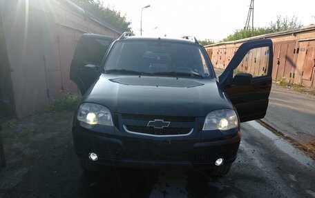 Chevrolet Niva I рестайлинг, 2011 год, 340 000 рублей, 1 фотография