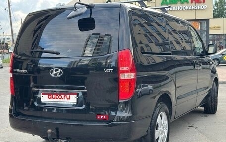 Hyundai Grand Starex Grand Starex I рестайлинг 2, 2018 год, 2 930 000 рублей, 1 фотография