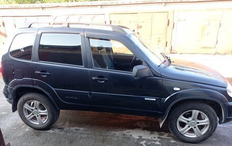 Chevrolet Niva I рестайлинг, 2011 год, 340 000 рублей, 9 фотография