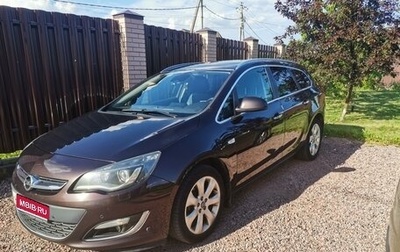 Opel Astra J, 2013 год, 800 000 рублей, 1 фотография