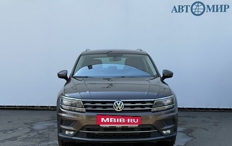 Volkswagen Tiguan II, 2017 год, 2 410 000 рублей, 2 фотография