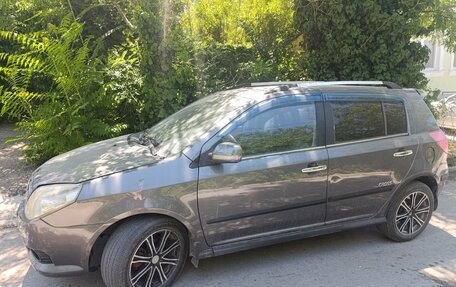 Geely MK Cross I, 2013 год, 250 000 рублей, 2 фотография