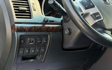Toyota Land Cruiser 200, 2012 год, 4 500 000 рублей, 12 фотография