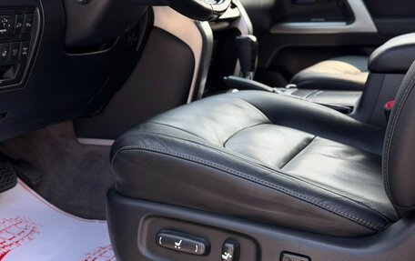 Toyota Land Cruiser 200, 2012 год, 4 500 000 рублей, 13 фотография