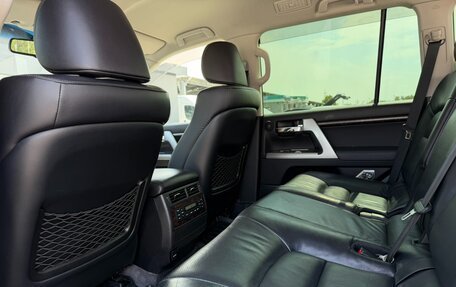 Toyota Land Cruiser 200, 2012 год, 4 500 000 рублей, 27 фотография
