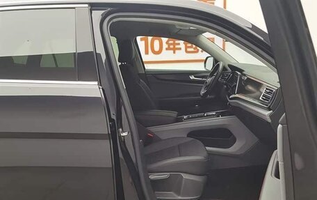 Volkswagen Teramont I, 2024 год, 4 200 000 рублей, 23 фотография