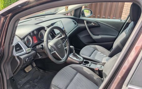 Opel Astra J, 2013 год, 800 000 рублей, 6 фотография
