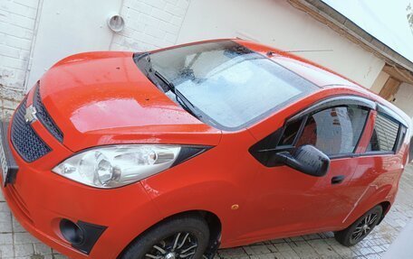 Chevrolet Spark III, 2011 год, 500 000 рублей, 3 фотография
