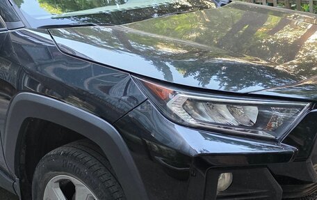 Toyota RAV4, 2020 год, 3 200 000 рублей, 5 фотография