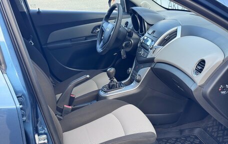 Chevrolet Cruze II, 2013 год, 800 000 рублей, 15 фотография