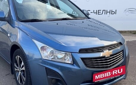 Chevrolet Cruze II, 2013 год, 800 000 рублей, 10 фотография