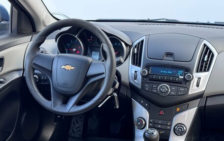 Chevrolet Cruze II, 2013 год, 800 000 рублей, 19 фотография