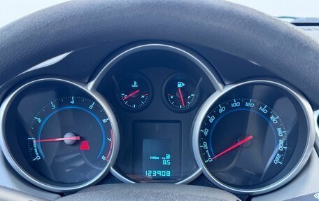 Chevrolet Cruze II, 2013 год, 800 000 рублей, 20 фотография