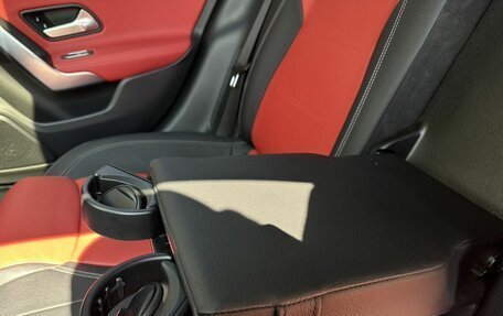 Mercedes-Benz A-Класс, 2020 год, 3 300 000 рублей, 15 фотография