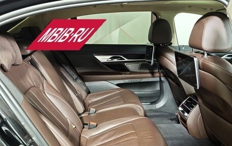 BMW 7 серия, 2018 год, 3 295 000 рублей, 14 фотография