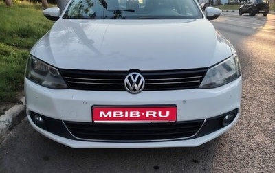 Volkswagen Jetta VI, 2013 год, 1 090 000 рублей, 1 фотография