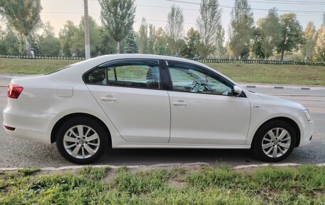 Volkswagen Jetta VI, 2013 год, 1 090 000 рублей, 3 фотография