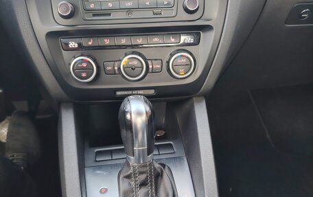 Volkswagen Jetta VI, 2013 год, 1 090 000 рублей, 6 фотография
