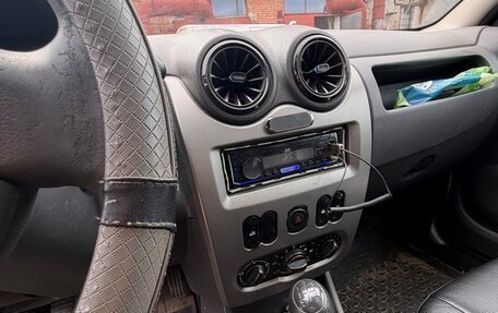Renault Logan I, 2015 год, 170 000 рублей, 5 фотография