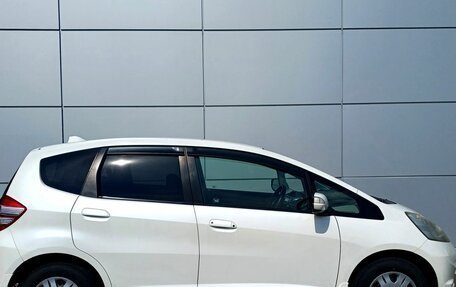 Honda Fit III, 2010 год, 1 000 000 рублей, 4 фотография