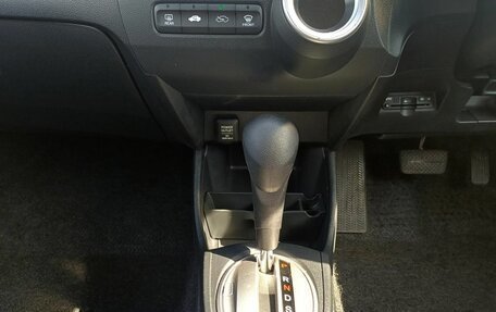 Honda Fit III, 2010 год, 1 000 000 рублей, 10 фотография