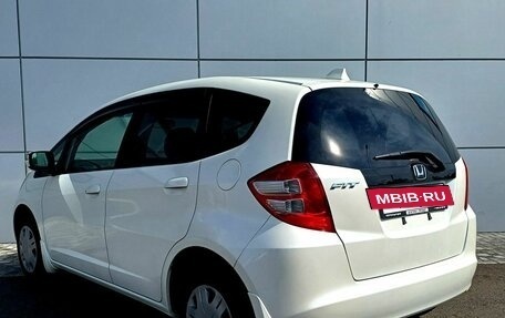 Honda Fit III, 2010 год, 1 000 000 рублей, 6 фотография